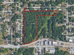 4820 Parallel Dr, Kansas City, KS 66104