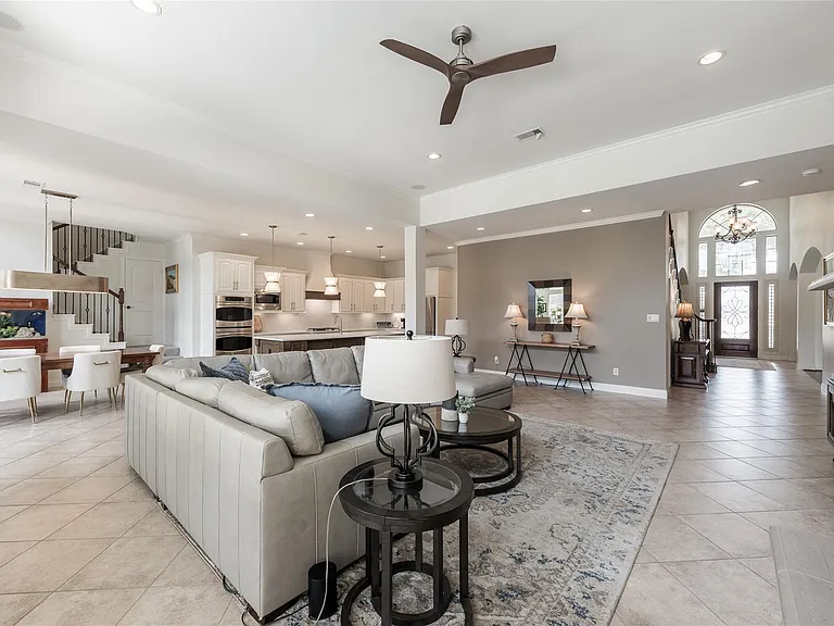2447 Monarch Terrace Dr — Photo 9