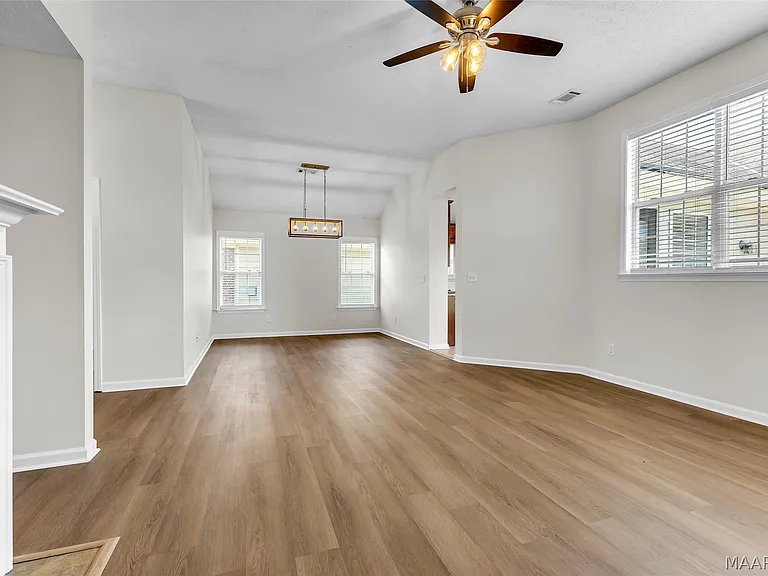 3925 Claiborne Cir — Photo 4