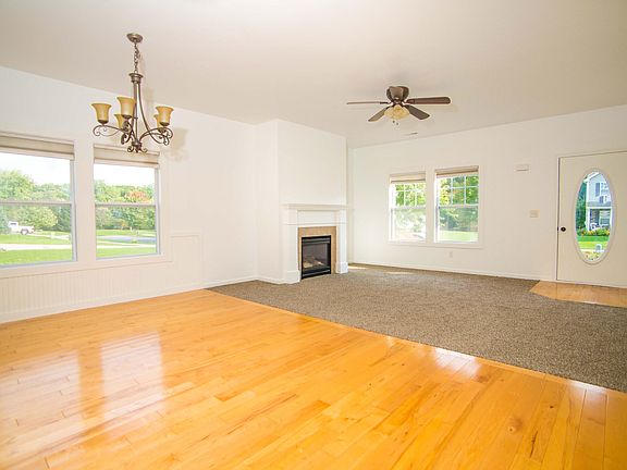 2nd image of 4271 Woodside Oaks Dr SE