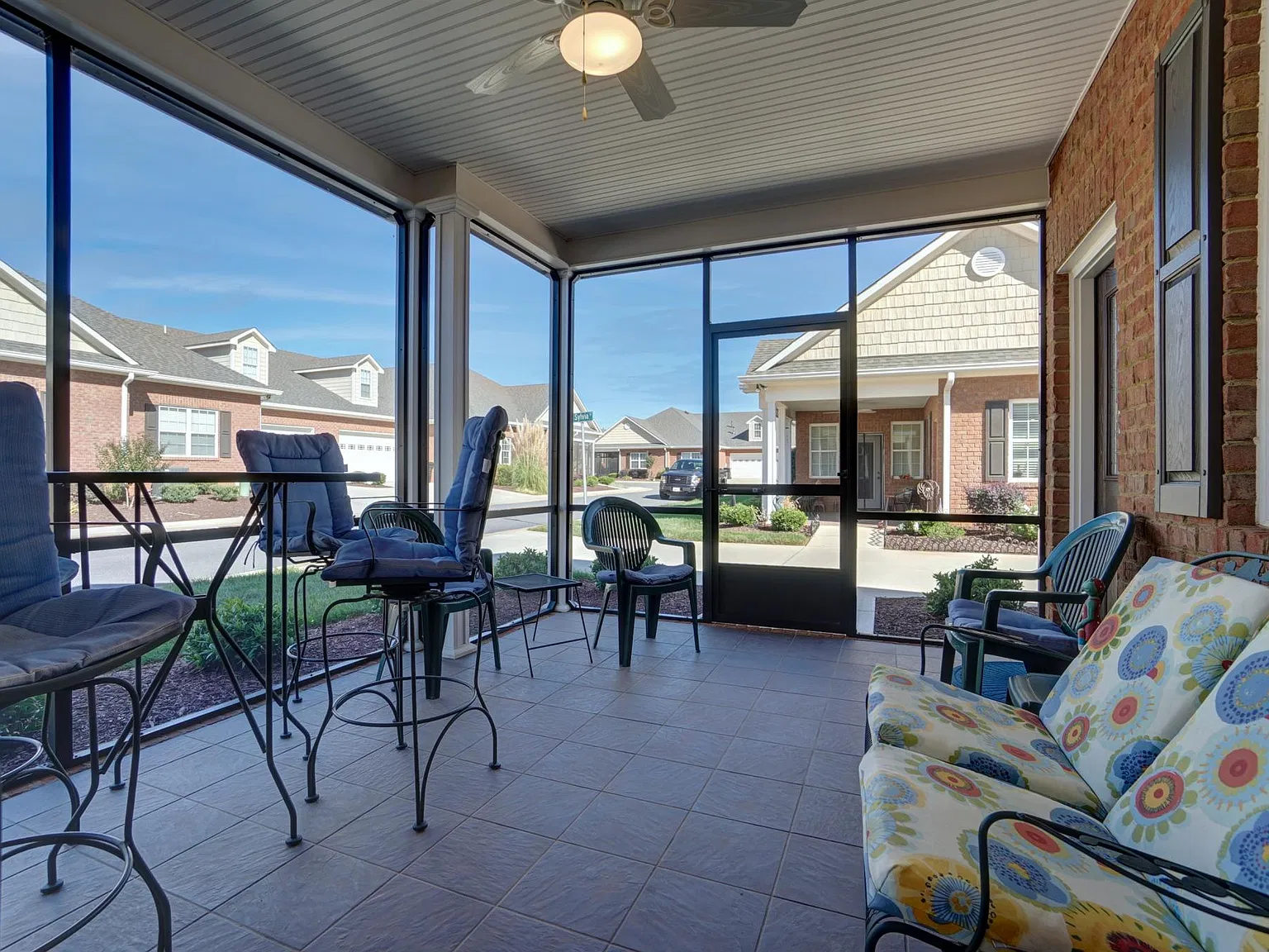 2 bed, 1788 sqft, $2,195 — Photo 4