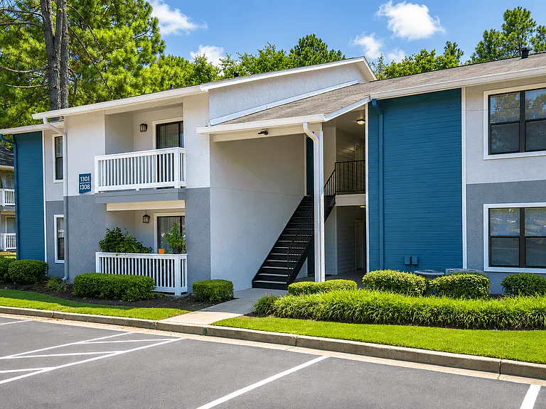Willow Trail Apartments — Photo 39