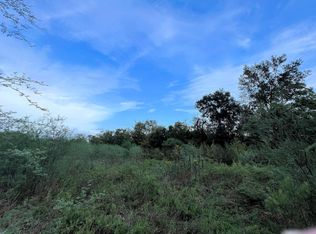 506 Rogers St, Wallis, TX 77485