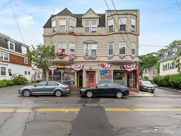 730 Hale St Unit 2R, Beverly, MA 01915