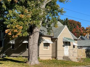 209 S Genesee St, Morrison, IL 61270