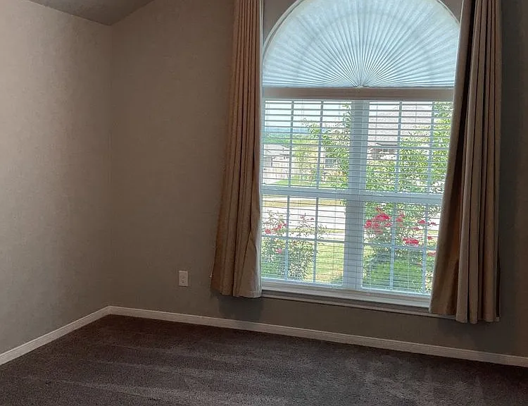 5104 Charles Loop — Photo 20