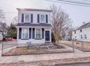 228 2nd St, Beverly, NJ 08010