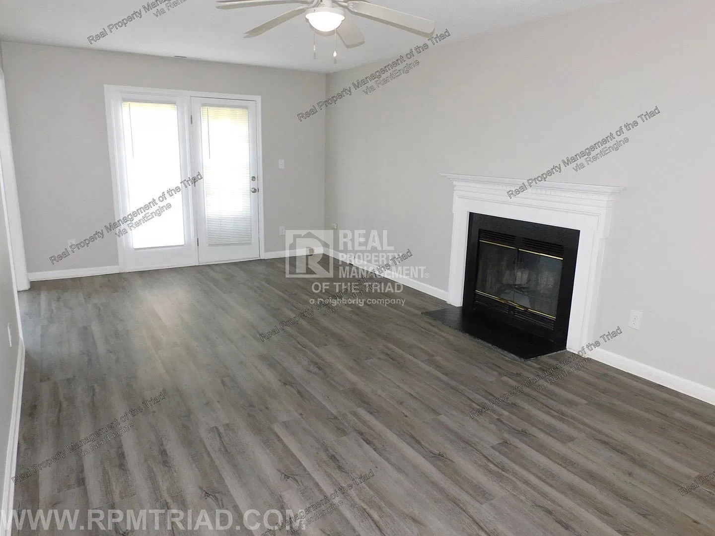 3 bed, 2.5 bath, 1512 sqft, $1,795 — Photo 2