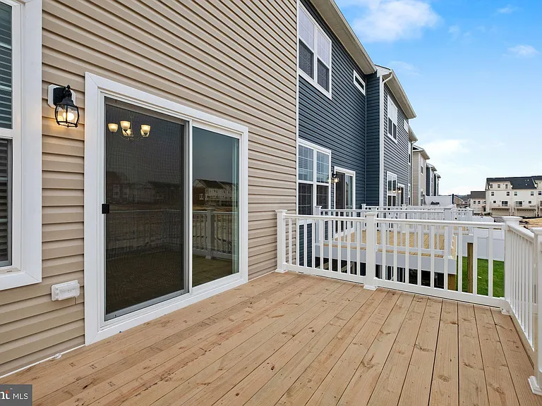 5131 Constitution St — Photo 27