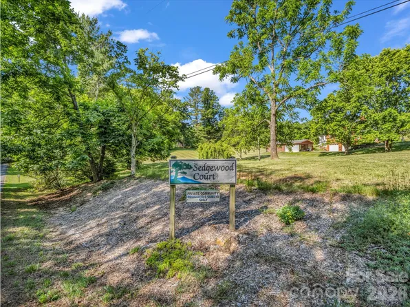 9999 Sedgewood Ct, Fairview, NC 28730