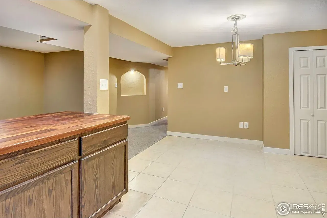 3 bed, $1,900 — Photo 4