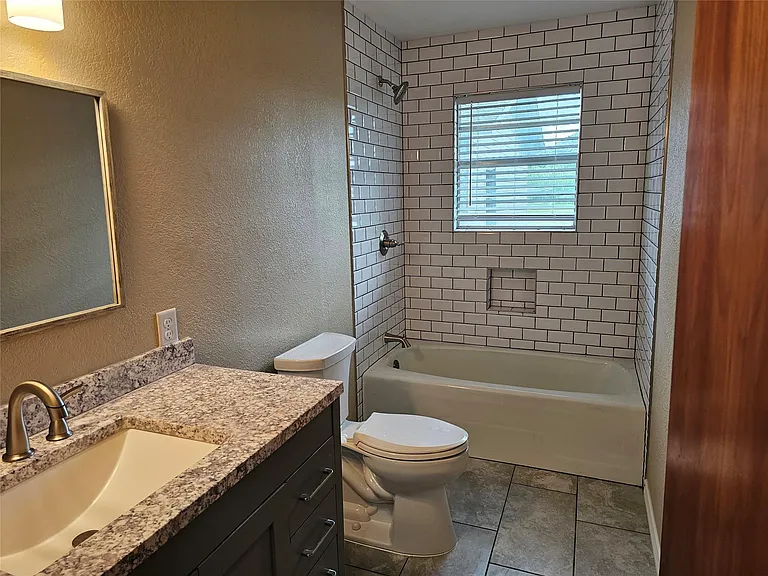 120 Ronald Ave — Photo 12