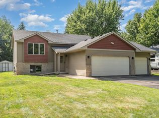 7141 Snow Owl Ln, Lino Lakes, MN 55014