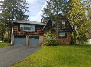 251 Airmount Rd, Mahwah, NJ 07430