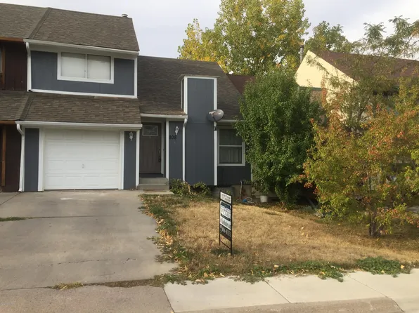 808 Vivian Ct, Gillette, WY 82718