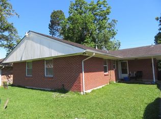 4858 Berkley Dr, New Orleans, LA 70131