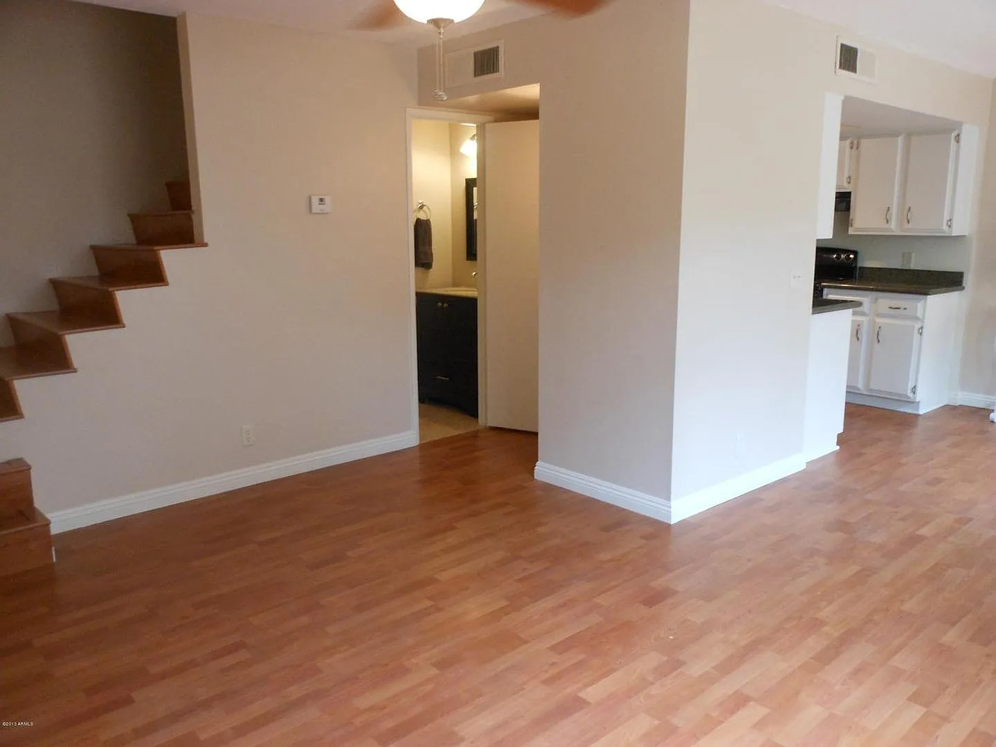 One month Free on OAC and 13 month lease.Location!! Minutes from Old Town Scottsdale, Fashion Squ... — Photo 4