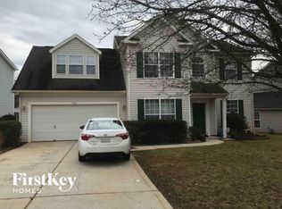 5807 Falls Ridge Ln, Charlotte, NC 28269