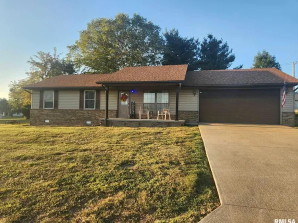 300 Memory Ln, Mc Leansboro, IL 62859