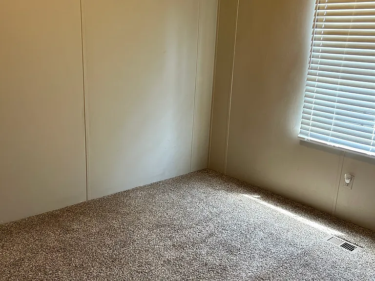 3738 Bellaire Ave — Photo 16