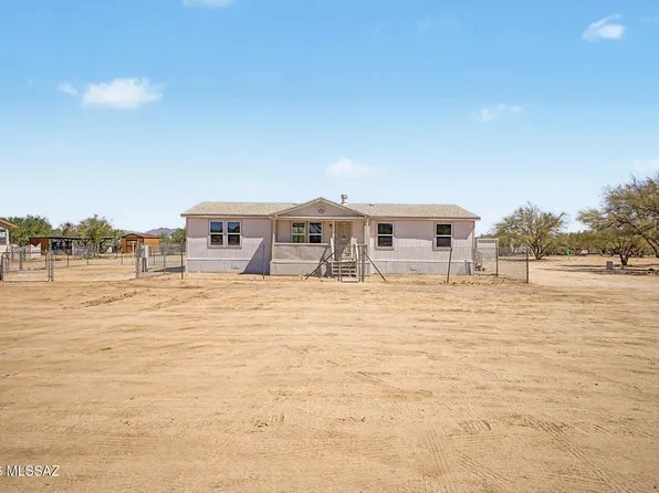 9240 S Honeysuckle Farm Trl, Tucson, AZ 85735