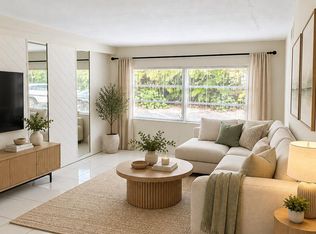 382 E Royal Palm Rd #50, Boca Raton, FL 33432