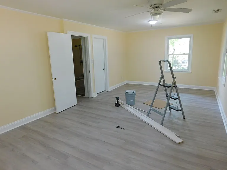 4925 Morton Rd — Photo 27