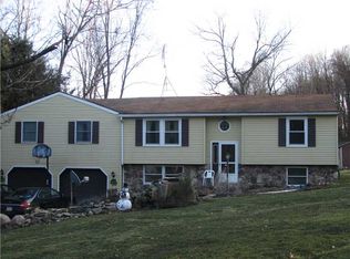 25 Quarry Rd, Mercer, PA 16137