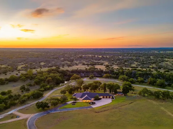 170 Goose Landing Way, Harper, TX 78631