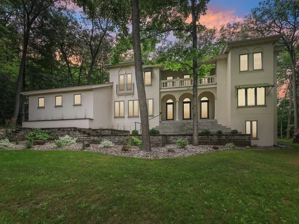 19375 Edmonton DRIVE, Brookfield, WI 53045