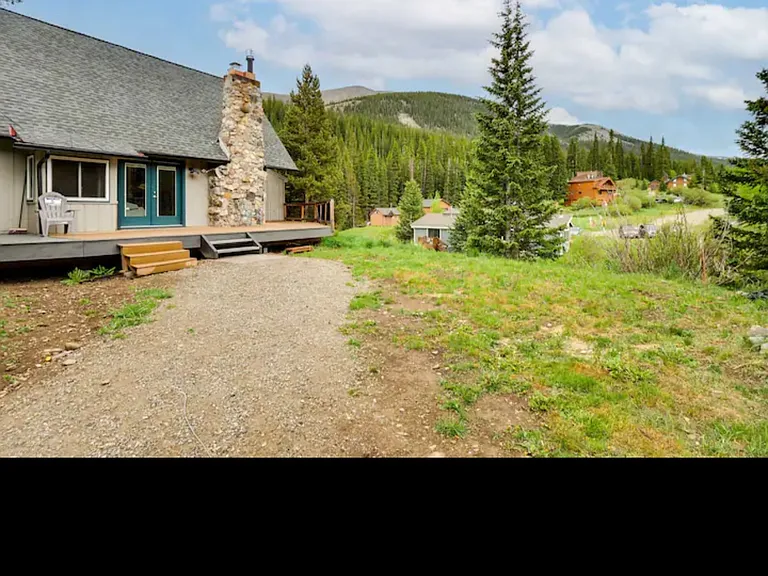 225 Starlit Ln — Photo 2