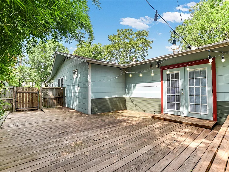 208 Braeswood Rd — Photo 16