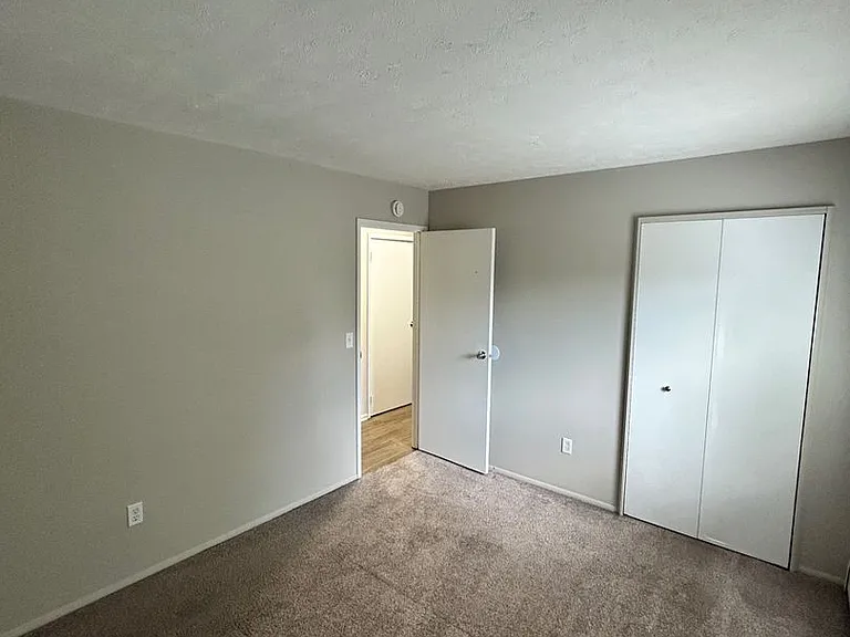 136 S 7th Street — Photo 11