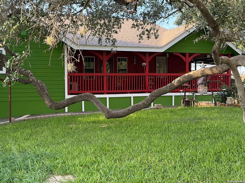 1st image of 2366 Royal Oaks