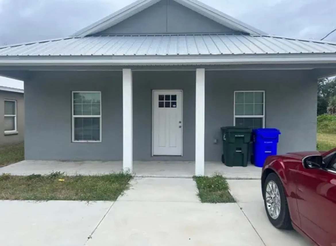 3 bed, 1600 sqft, $1,750 — Photo 1