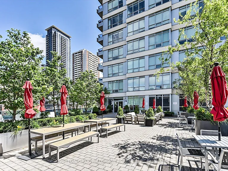 500 Sherbourne St #1205 — Photo 10