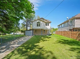 4280 Leroy Ct, White Lake, MI 48383
