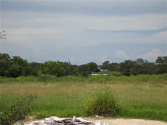 5th image of 1600 County Road 310