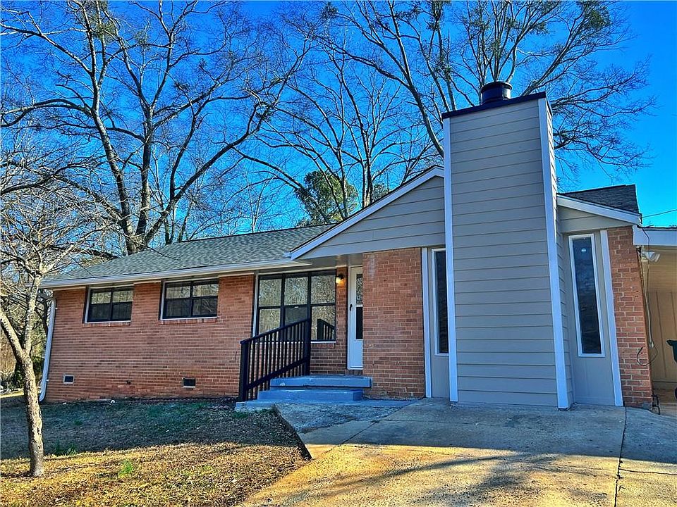 1st image of 3881 Pin Oak Cir