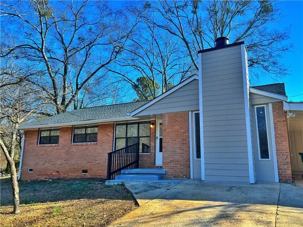 3881 Pin Oak Cir, Doraville, GA 30340
