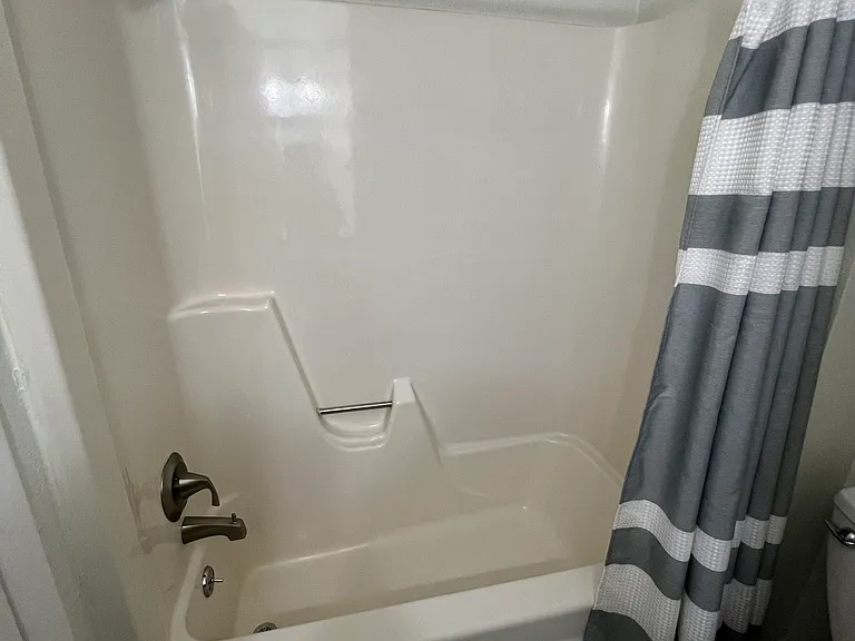 210 Timber Dr — Photo 8