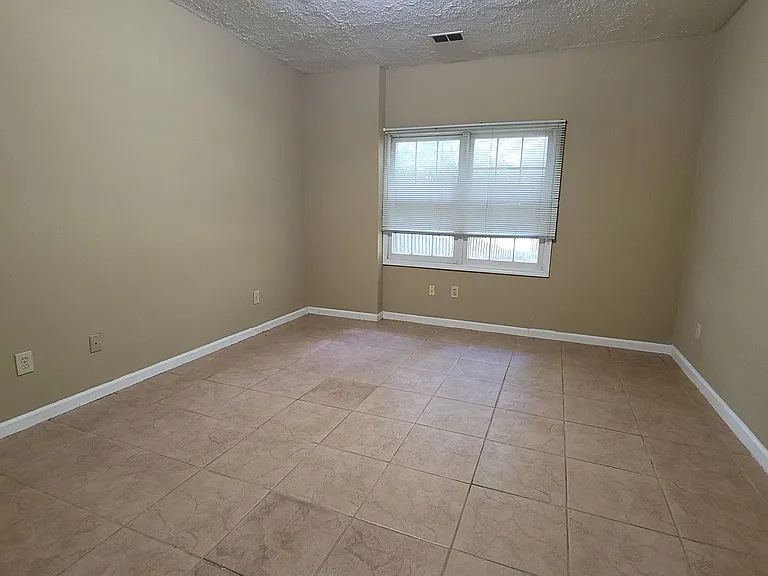5005 Johns Creek Ct — Photo 18