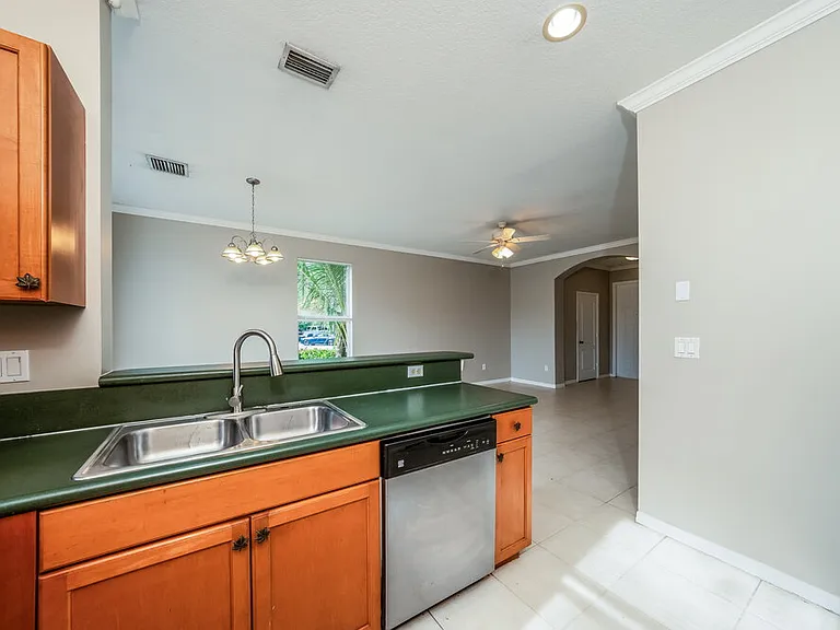 424 Rainbow Springs Ter #44 — Photo 7