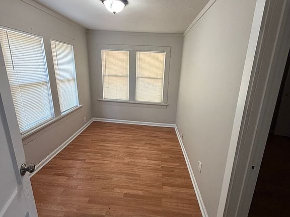 5th image of 3229 Denman St