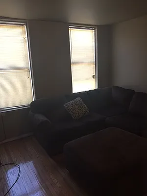 Rented by Alexander Bilu, LREB | media 10