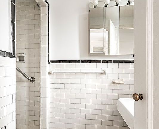 5th image of 61 W 9th St APT 9B