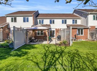 39 Ptarmigan Dr #5, Guelph, ON N1C1E8