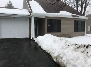 308 Beechwood Dr, Romeoville, IL 60446