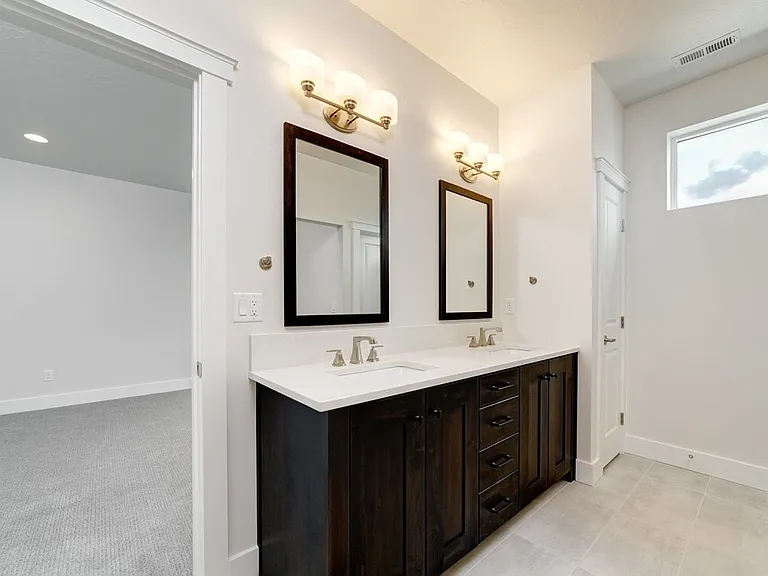 4314 E Parkcenter Blvd — Photo 17