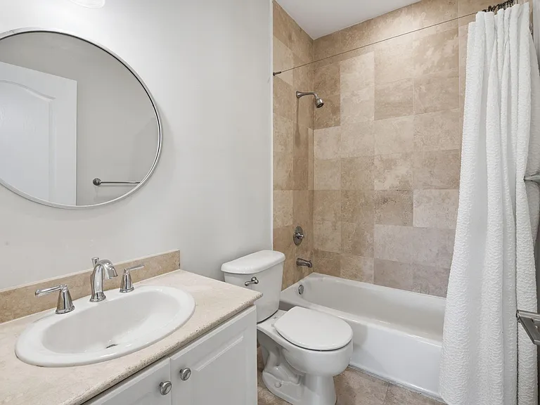 18385 NE 30th Pl #18385 — Photo 42